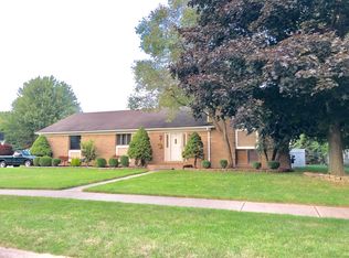 51874 Johns Dr, Chesterfield, MI 48047