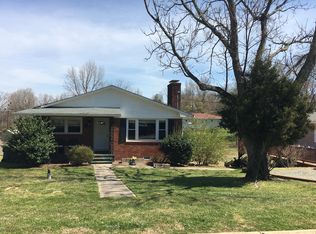 412 Lloyd St, Carrboro, NC 27510
