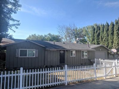 7727 Gladstone Ave, White City, OR, 97503