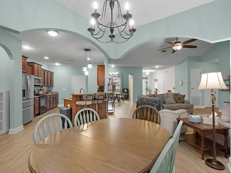 711 Lime Ln — Photo 8