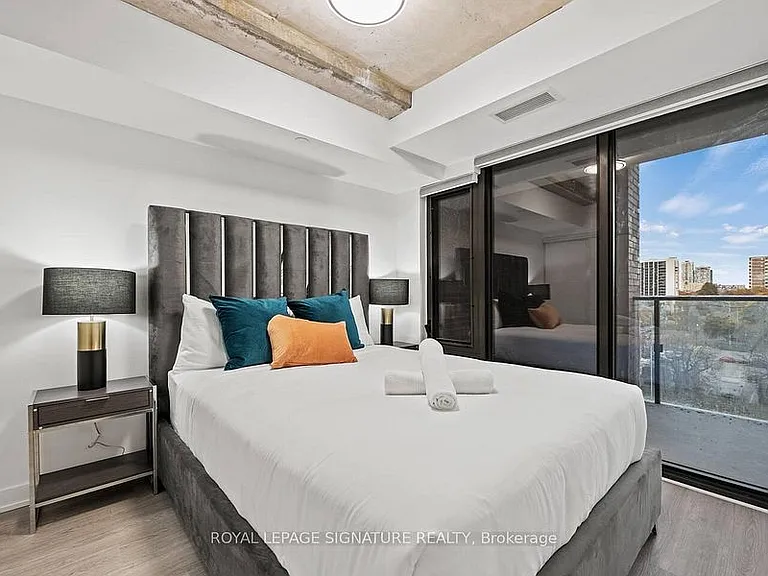 47 Mutual St #506 — Photo 22
