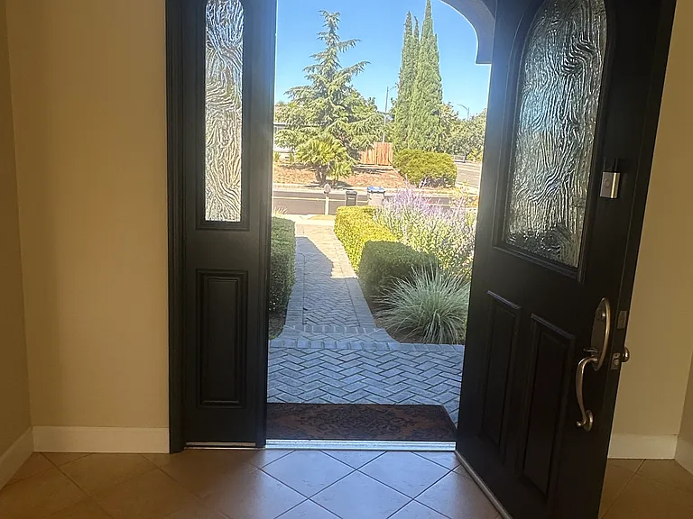 5852 Sentinel St — Photo 5