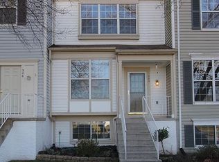 344 Stallion Sq NE, Leesburg, VA 20176