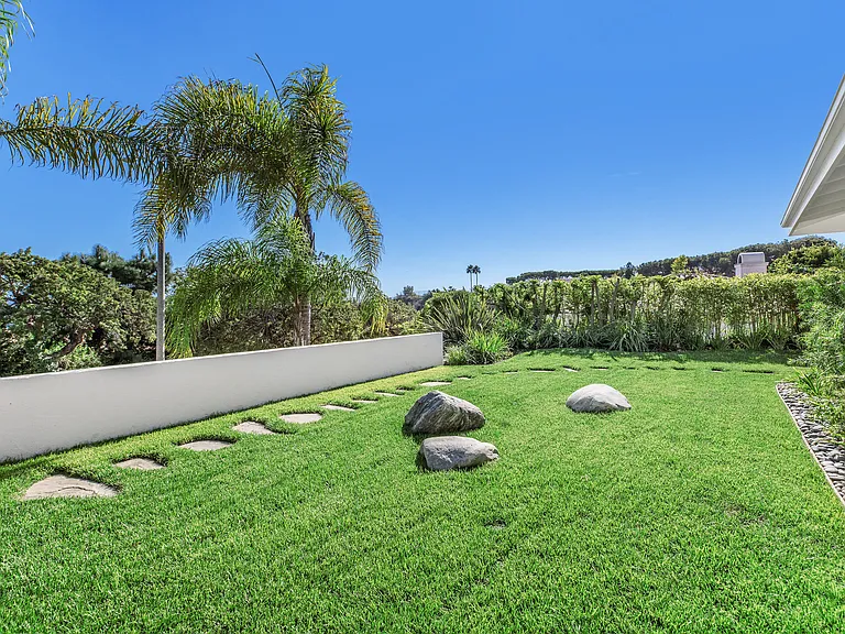 341 Surfview Dr — Photo 27