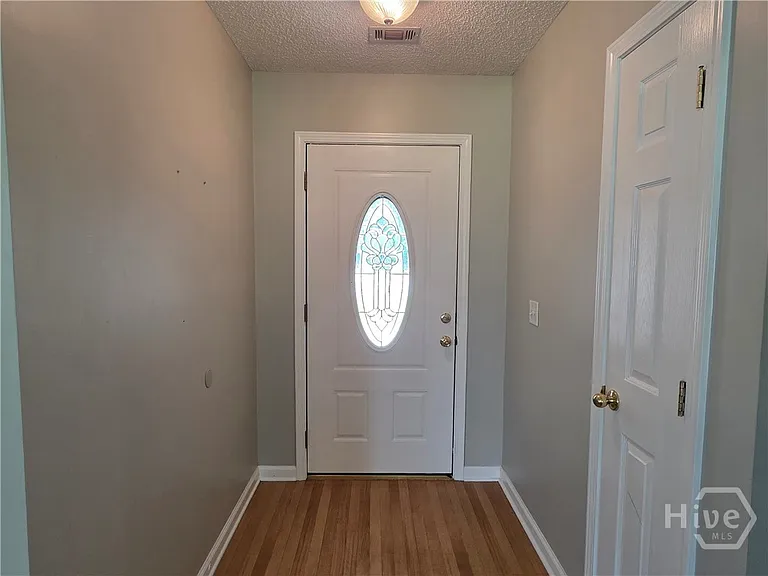 6 Hidden Path — Photo 3