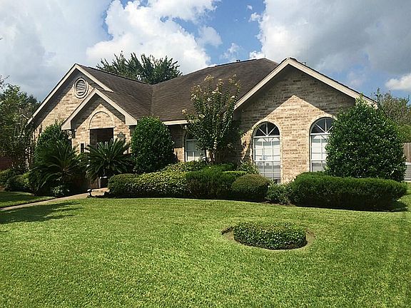 3rd image of 2504 Briarglen Dr
