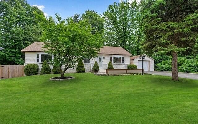 1st image of 17 Laurel Avenue