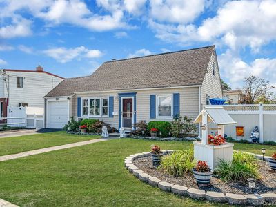 525 S Broadway, Lindenhurst, NY, 11757