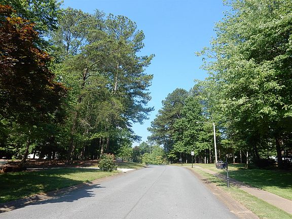 5th image of 3574 W Hampton Dr NW