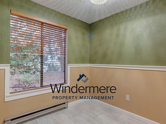 2nd image of 91 SE 11th Ave
