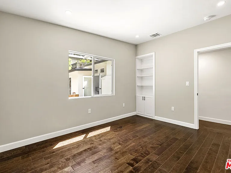 9541 Cedarbrook Dr — Photo 13