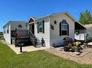 647 Williamson St, Mahomet, IL 61853