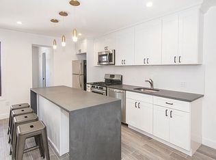 24-17 Ditmars Blvd #1B, Astoria, NY 11105