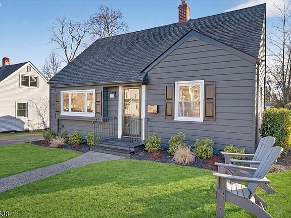 3rd image of 96 Lynwood Rd