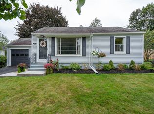 13 Orchard St, Perry, NY 14530