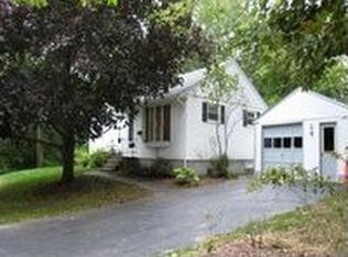 19 Royal Ave, Freeport, ME 04032
