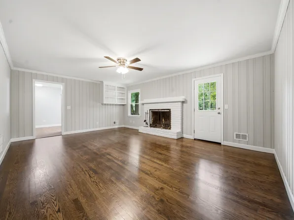 214 Barmount Dr, Columbia, SC 29210