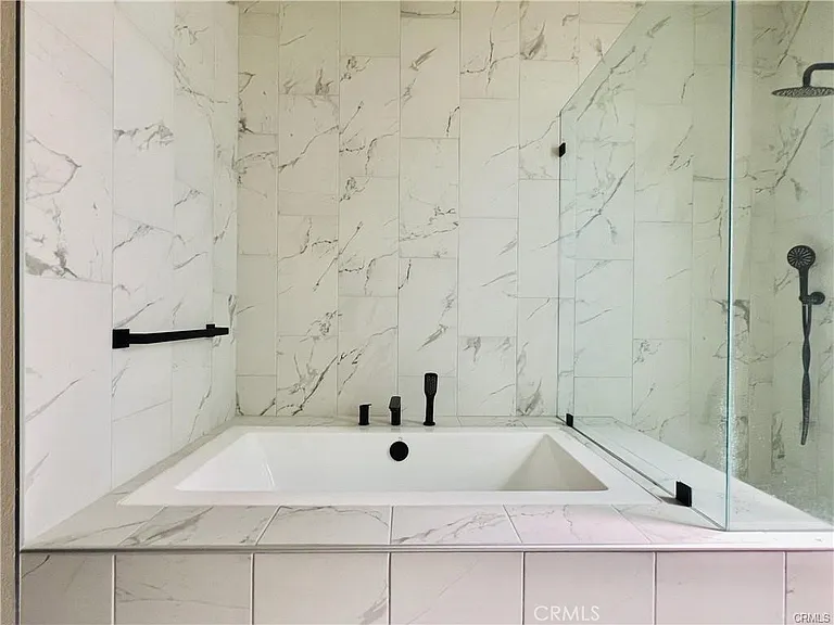 415 W Duarte Rd #2 — Photo 24