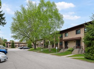 100 Liberty St N #10B, Clarington, ON L1C2M1