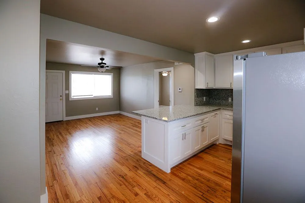 1 bed, 638 sqft, $875 — Photo 4