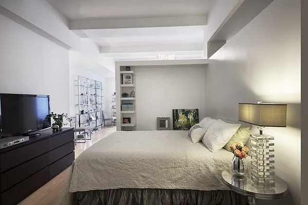 Rented by Brown Harris Stevens | media 47