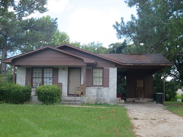 1st image of 803 Ponderosa Dr