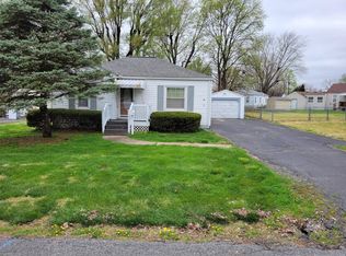 103 Greenfield Dr, Collinsville, IL