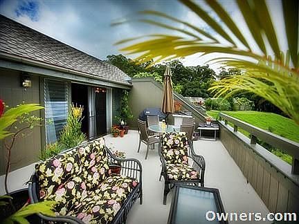 Large lanai for BBQ, entertaining, relaxing