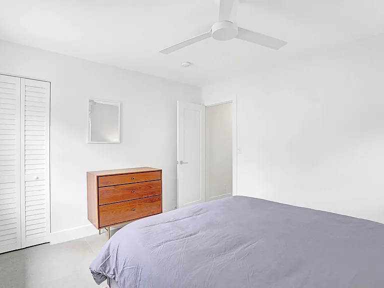 625 NE 13th Ave #2 — Photo 9