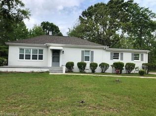 2628 Pine Lake Dr, Greensboro, NC 27407