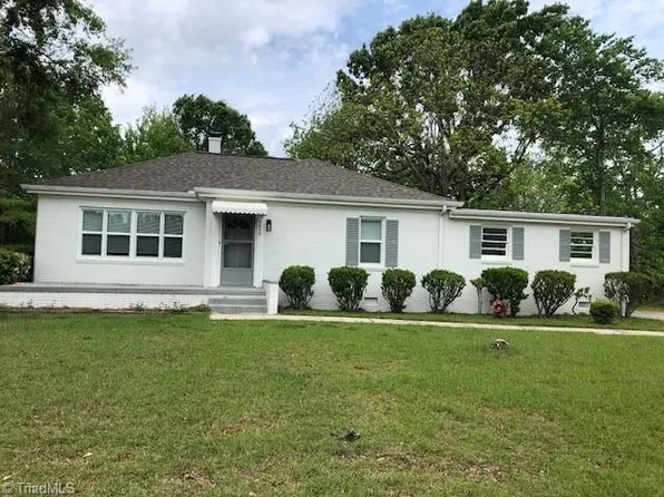 2628 Pine Lake Dr, Greensboro, NC 27407