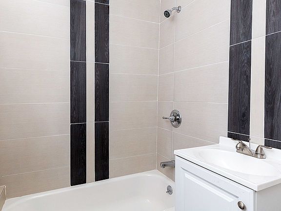 3rd image of 1151 Rogers Ave #3