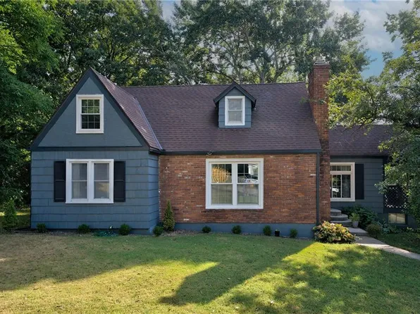 4815 Goodman St, Overland Park, KS 66203
