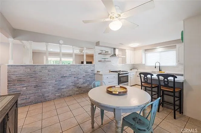 2436 E Tryon Ave — Photo 6