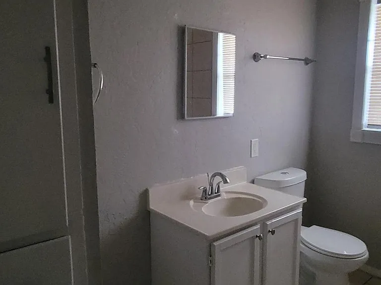 2320 NW Denver Ave — Photo 5