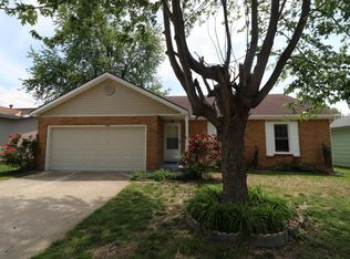 1320 W Glenwood St, Springfield, MO 65807