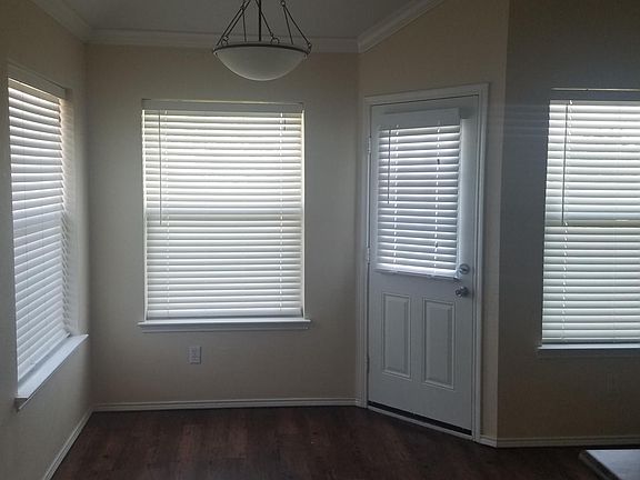 4th image of 1226 Crooked Creek Ct