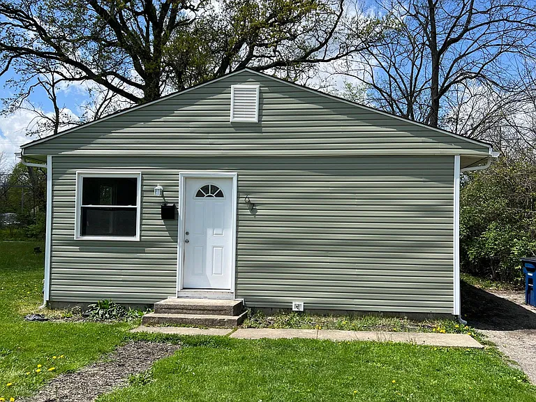 67 Hollencamp Ave — Photo 1