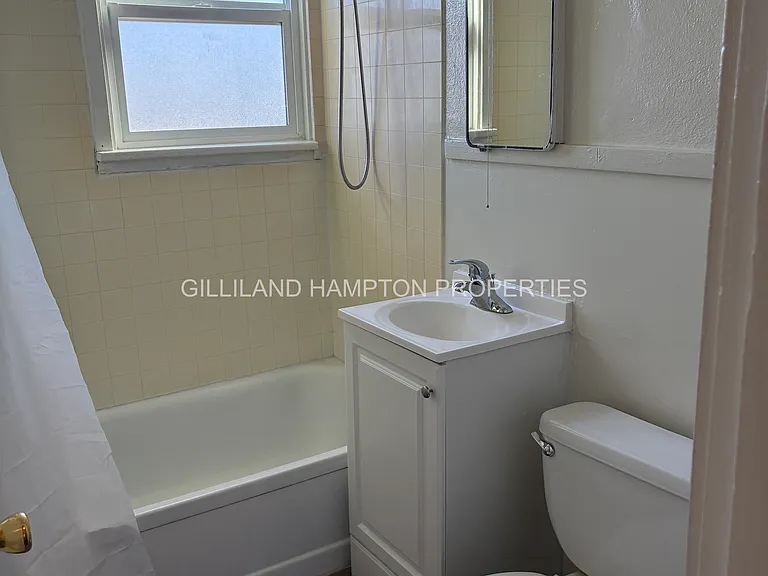 318 NW 15th St #318 — Photo 27