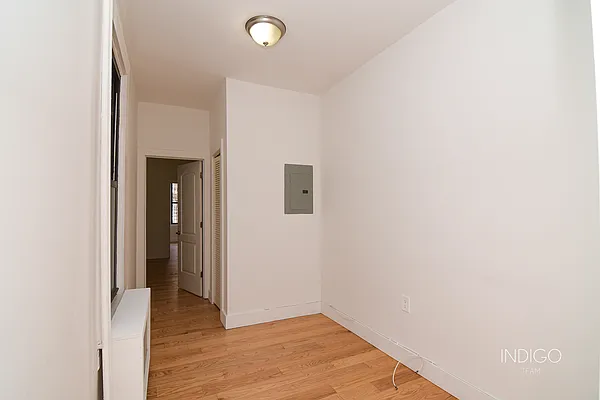 Rented by Compass | media 21