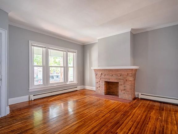 3rd image of 42 19th St #1