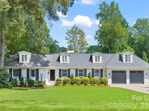 3615 Pickwick Ln, Charlotte, NC 28211