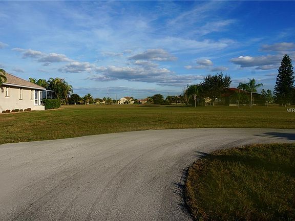 4th image of 17262 Spearmint Ln