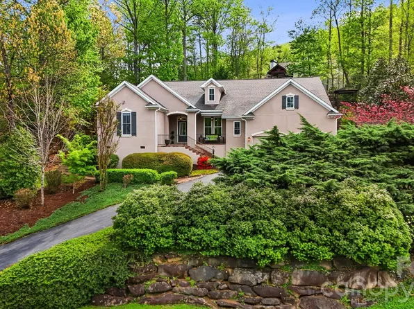 14 La Rue Ct, Candler, NC 28715