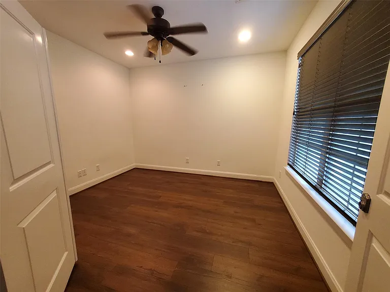 2 Hermann Park Ct — Photo 21