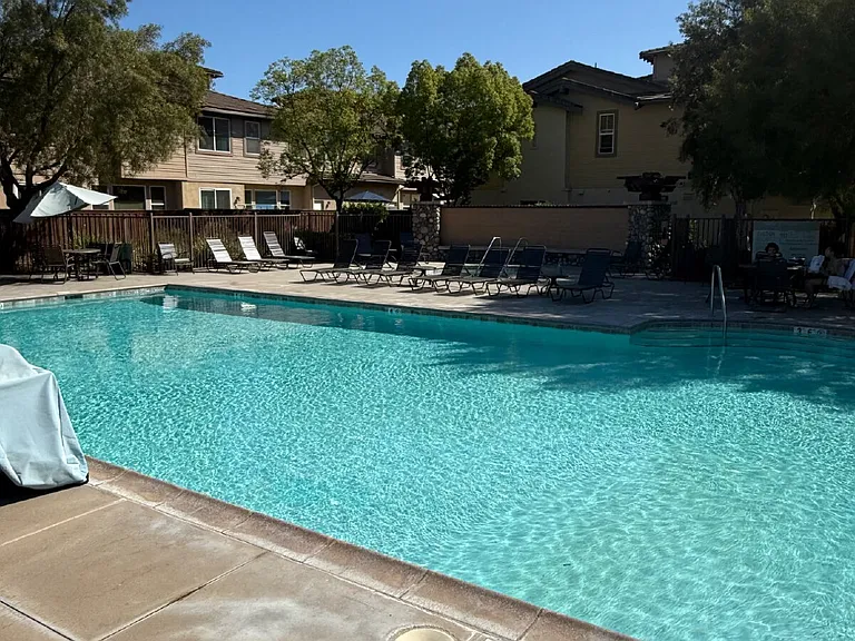 41543 King Palm Ave #5 — Photo 3