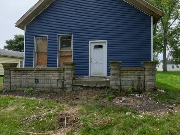 1319 Walnut Rd SE, Massillon, OH 44646