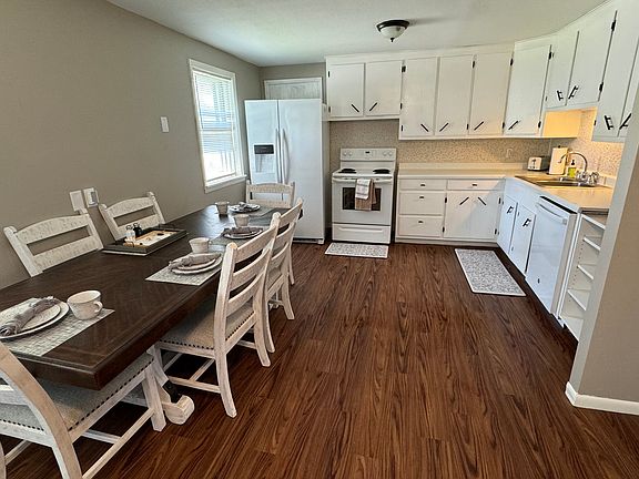 4th image of 206 5th Ave SE #1