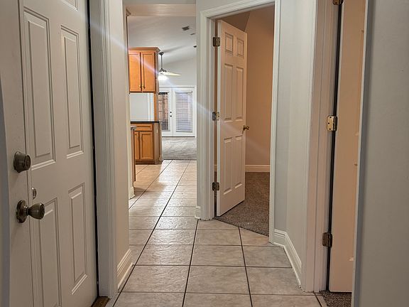 3rd image of 3232 Emerson Ln