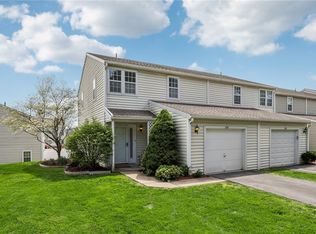 300 Carla Dr, Pittsburgh, PA 15238
